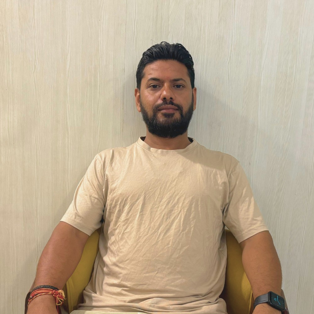 Yogi Vinod Semwal Healer, Yoga Expert, Mantra Chanting